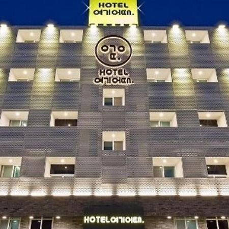 Hotel Yeogiuhtte Gyeongpo Gangneung Bagian luar foto