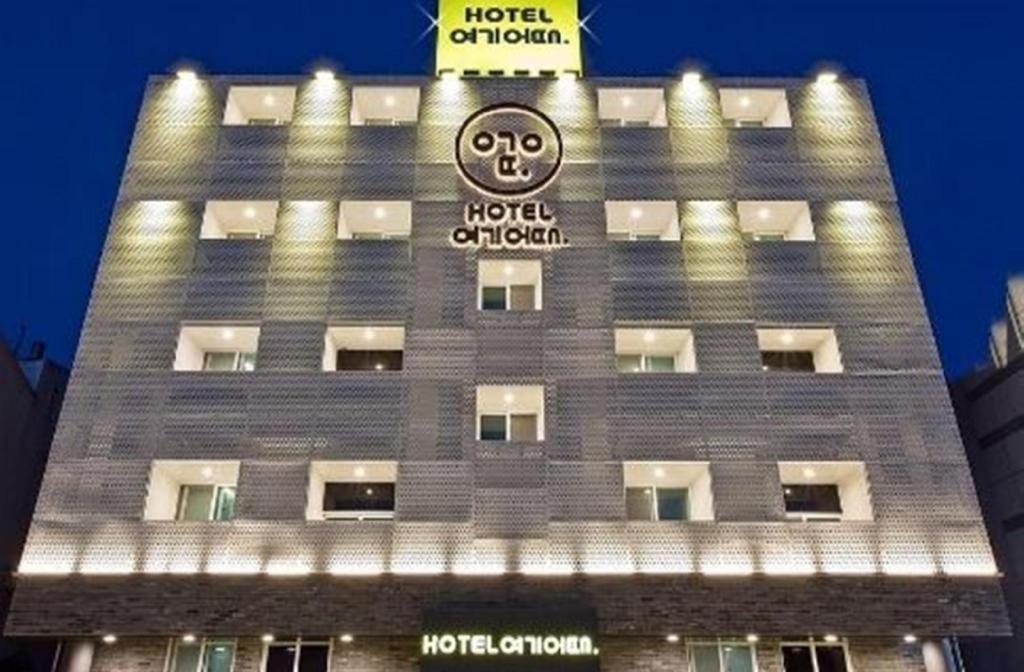 Hotel Yeogiuhtte Gyeongpo Gangneung Bagian luar foto