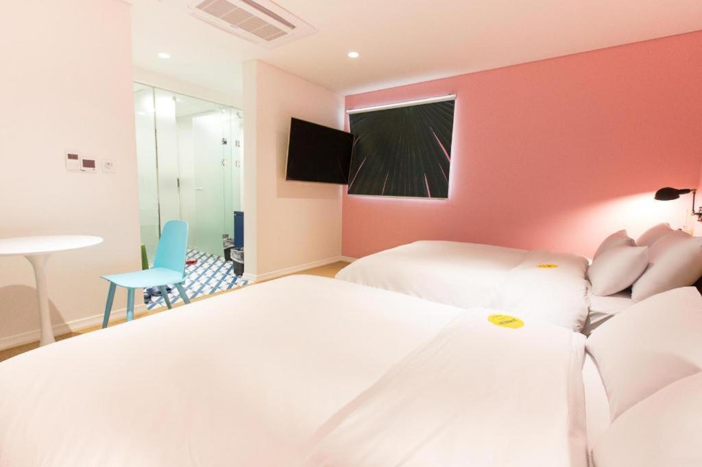 Hotel Yeogiuhtte Gyeongpo Gangneung Bagian luar foto